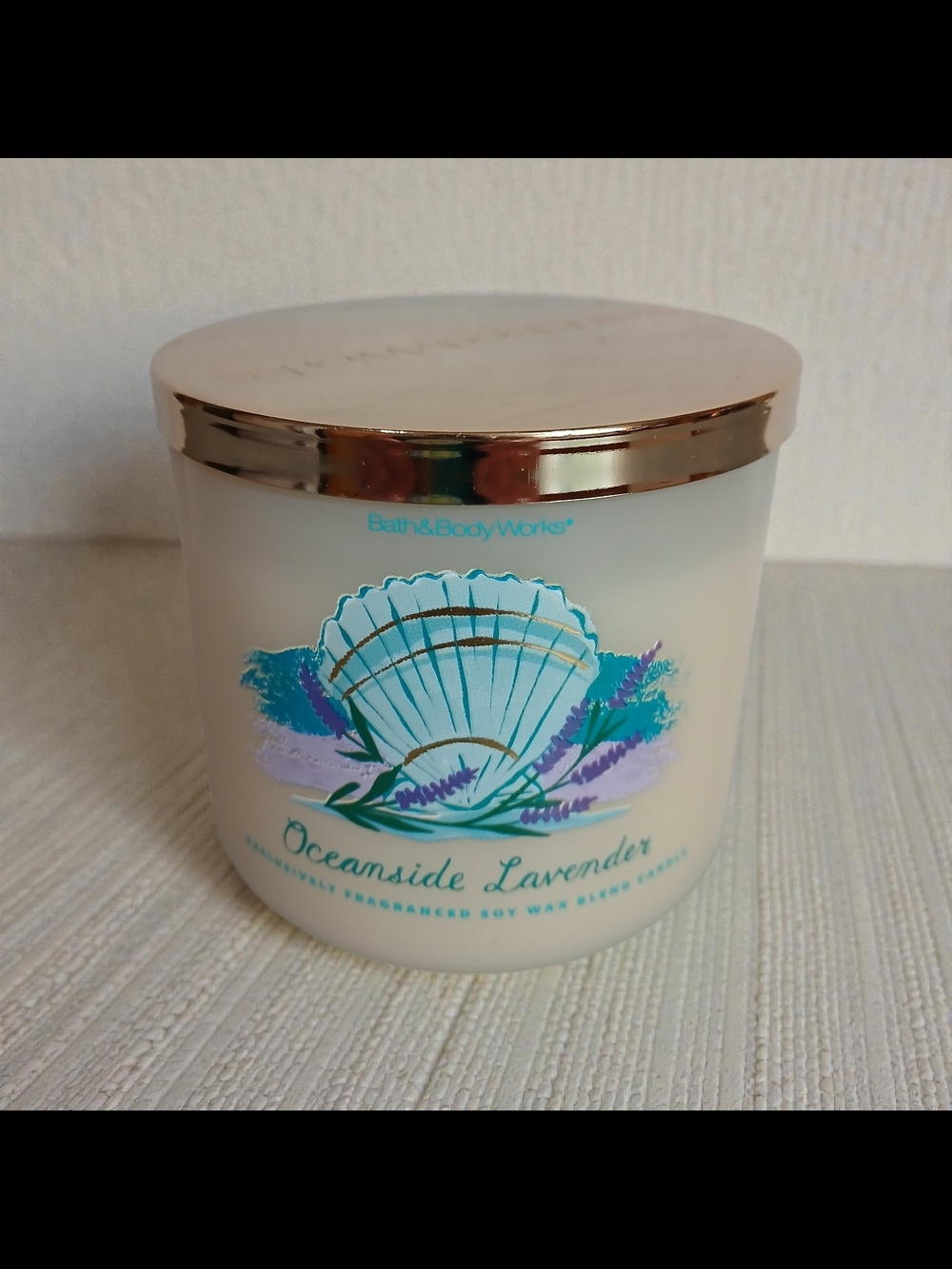 Bath & Body Works Oceanside Lavender Candle - Aquamarine, Lavender, Gold